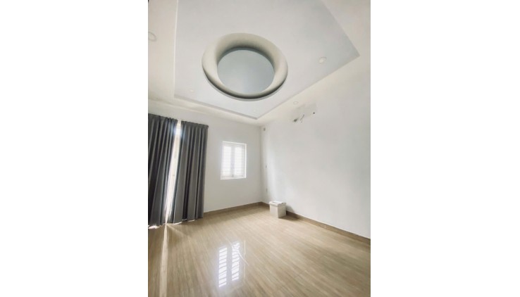 Ngộp Lý Thường kiệt -  HXH Kinh Doanh - 3 tầng BTCT - 60m